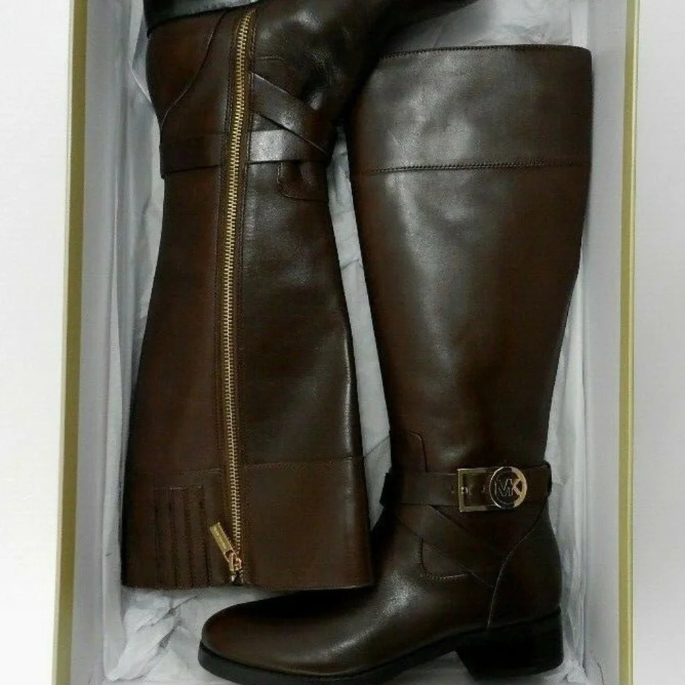 Michael Kors Brown low heel knee high Riding leather Boots size 5.5